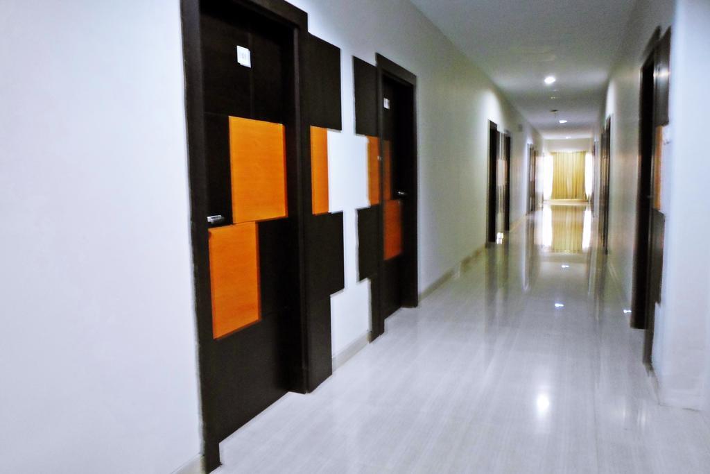 Hotel Grand Karawang Indah Екстериор снимка